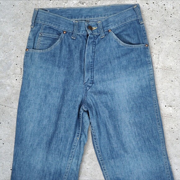 Vintage 70s High Rise Flare Jeans Size 28 Medium Wash Denim Gauchos Brand - Picture 2 of 13